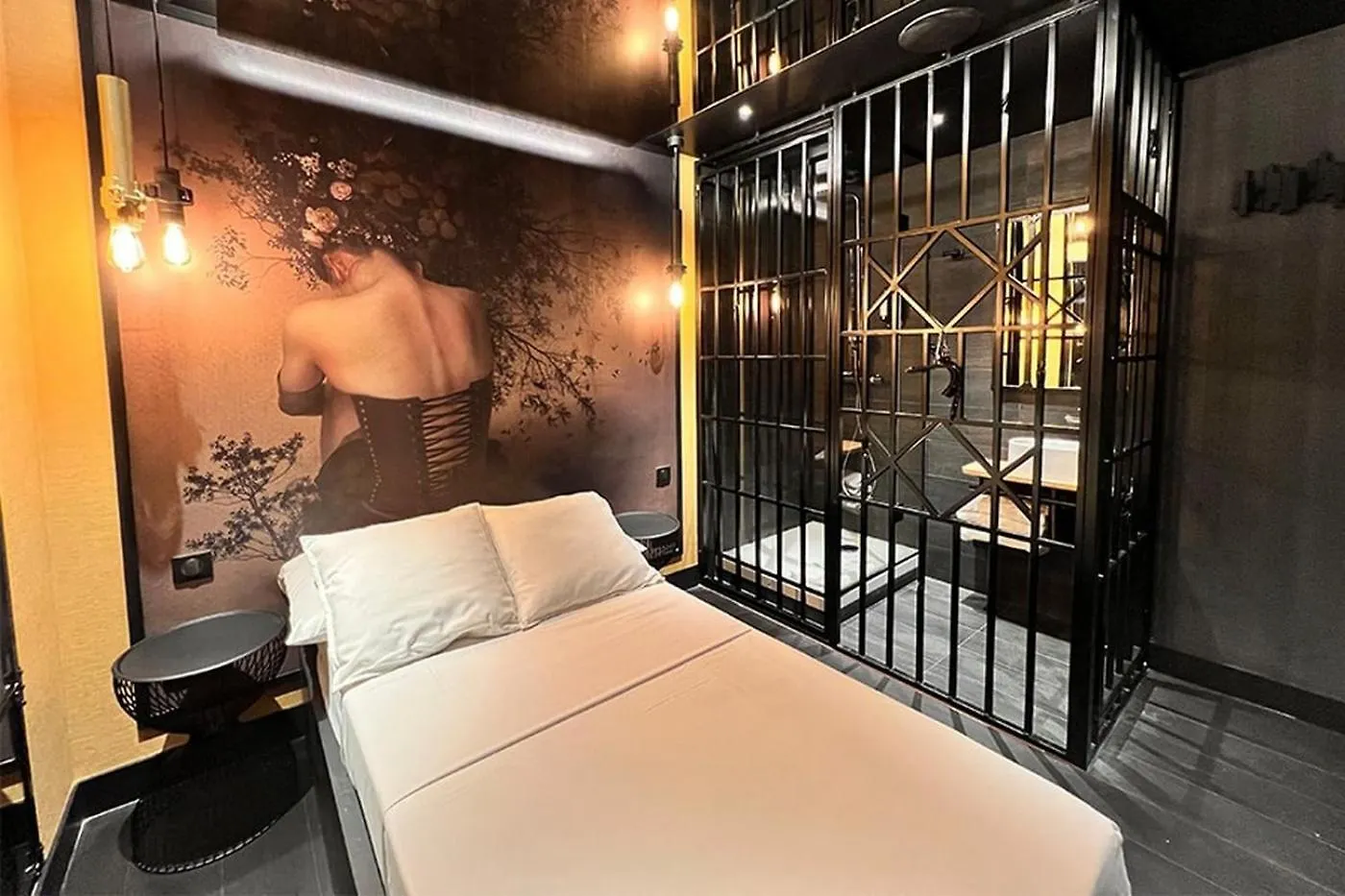 פריז Nuit Insolite Au Love Be You Hotel Avec 1H De Jacuzzi Plus 1H De Love Room Et Nuit Au Be You 0*,