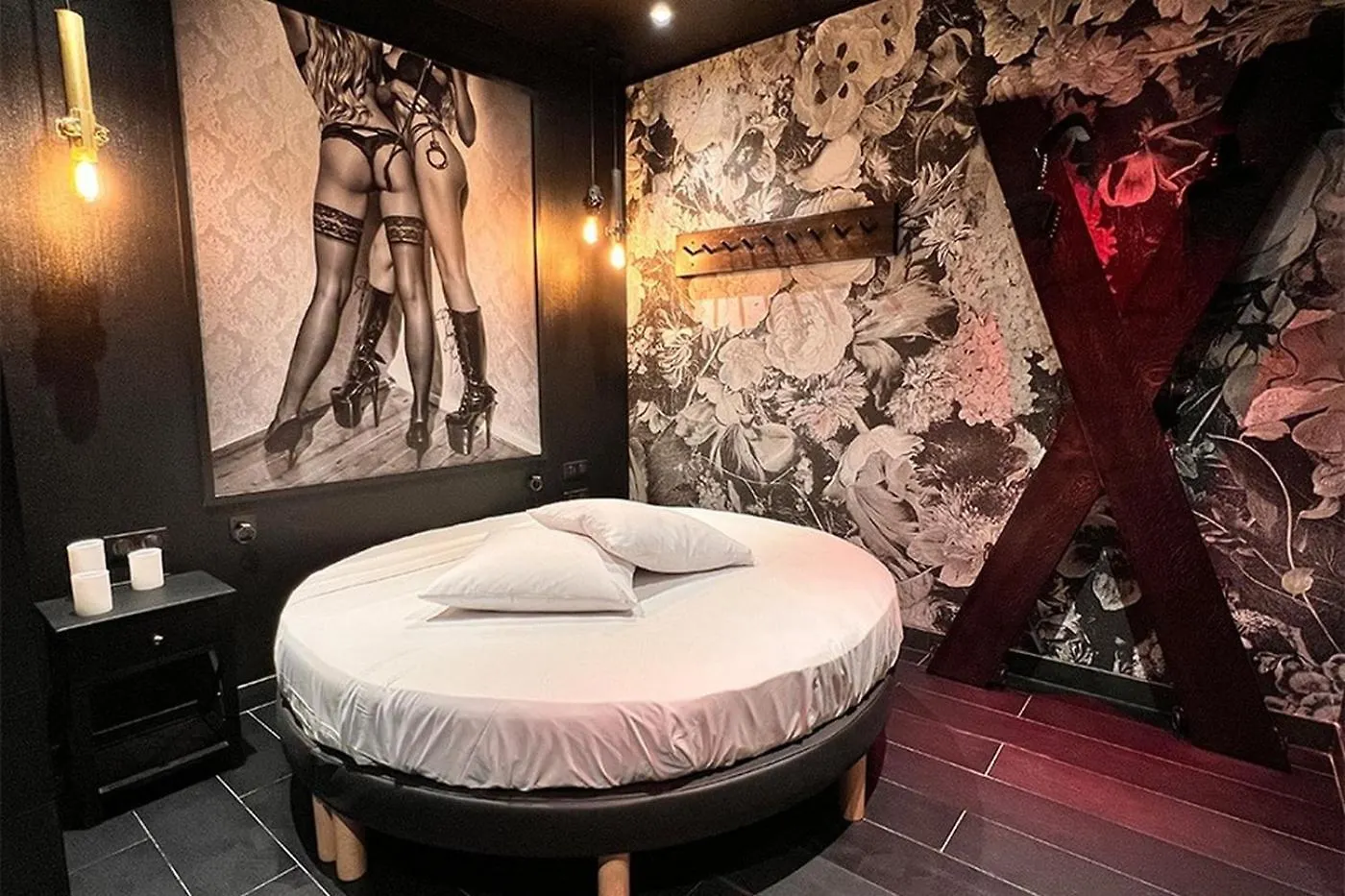 アパート Nuit Insolite Au Love Be You Hotel Avec 1H De Jacuzzi Plus 1H De Love Room Et Nuit Au Be You パリ